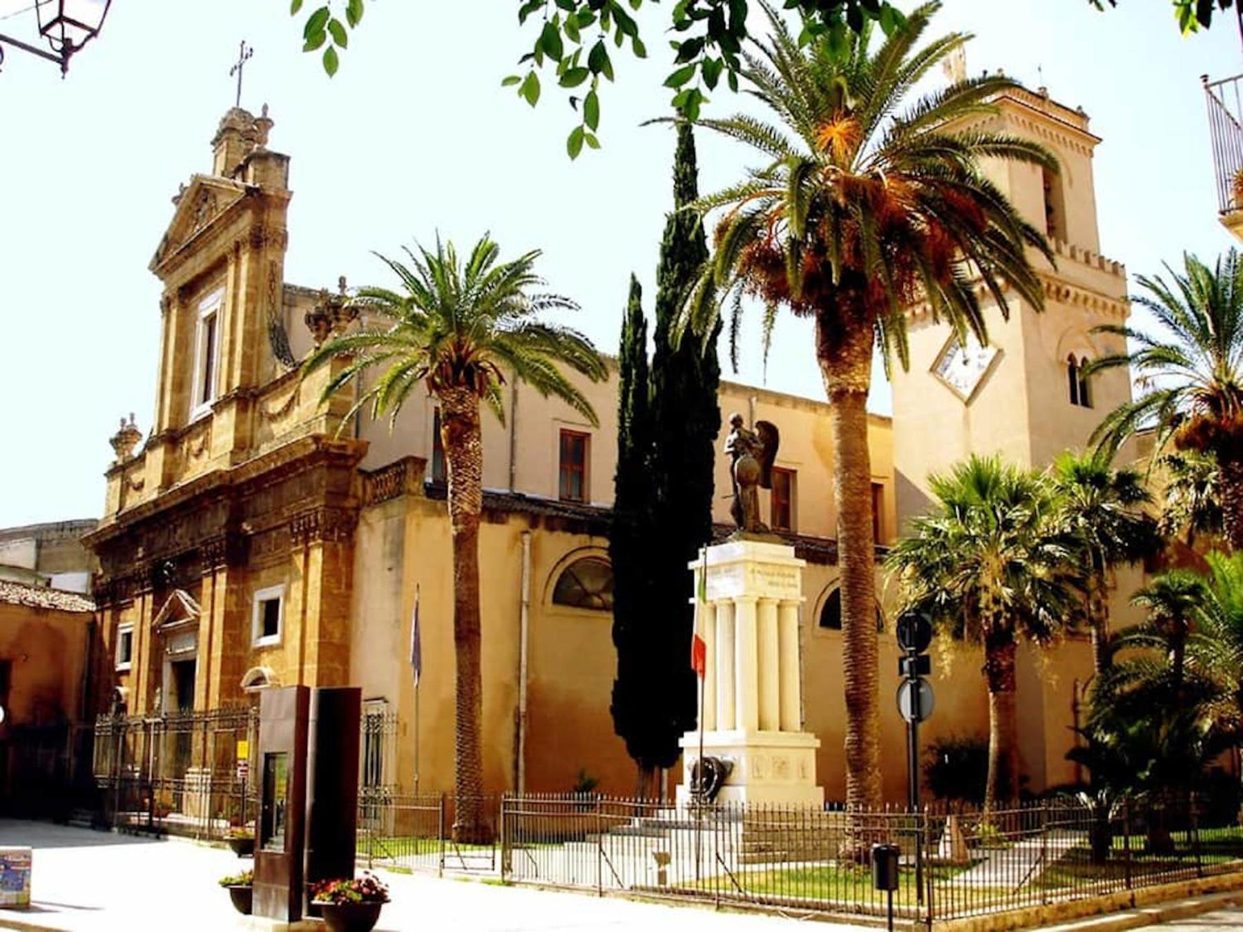 Il Girasole Del Centro Storico Villa Alcamo Exterior photo